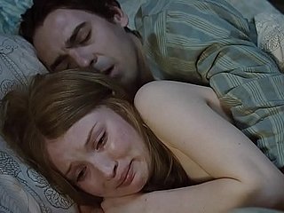 Chỉ khỏa thân & quan hệ tình dục cảnh của Emily Browning từ Hibernating Dreamboat