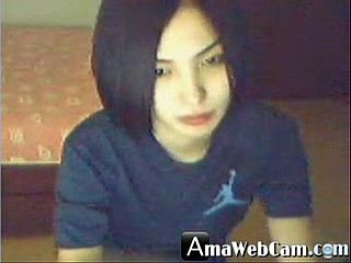 Una deliziosa ragazza coreana, arrapata apropos webcam